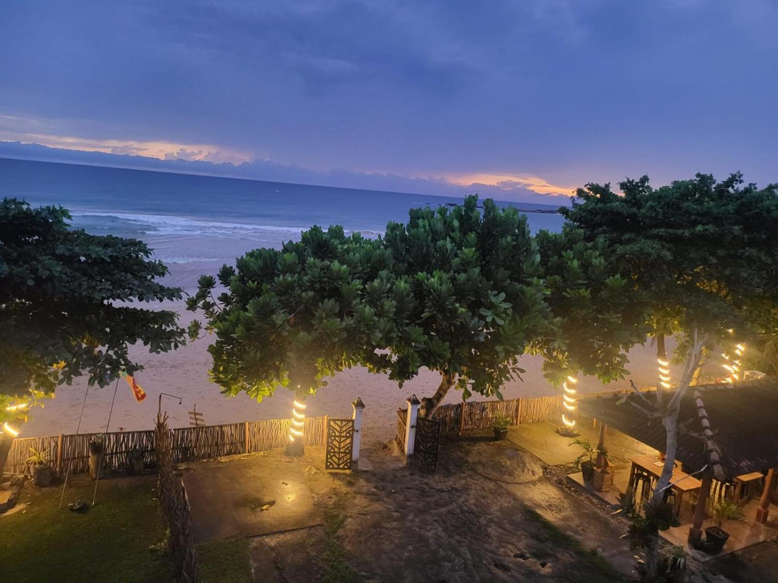 Balance Beach Resort Dikwella Exteriér fotografie
